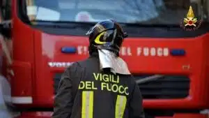 napoli incendio moto oggi 26 gennaio