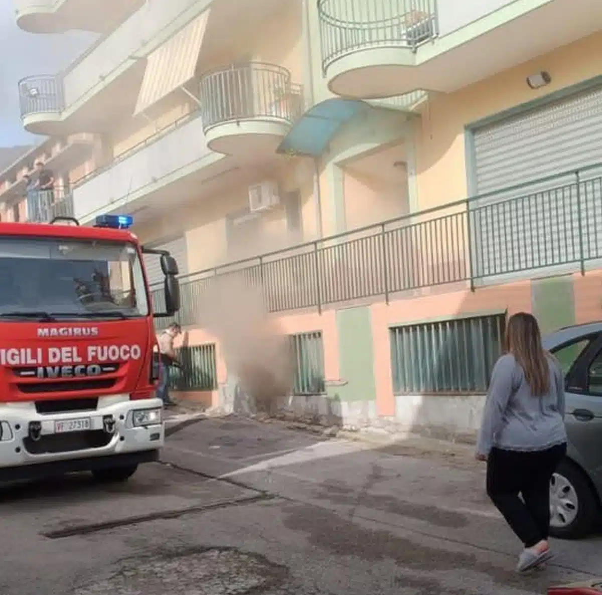 campagna-incendio-garage-famiglia-intossicata