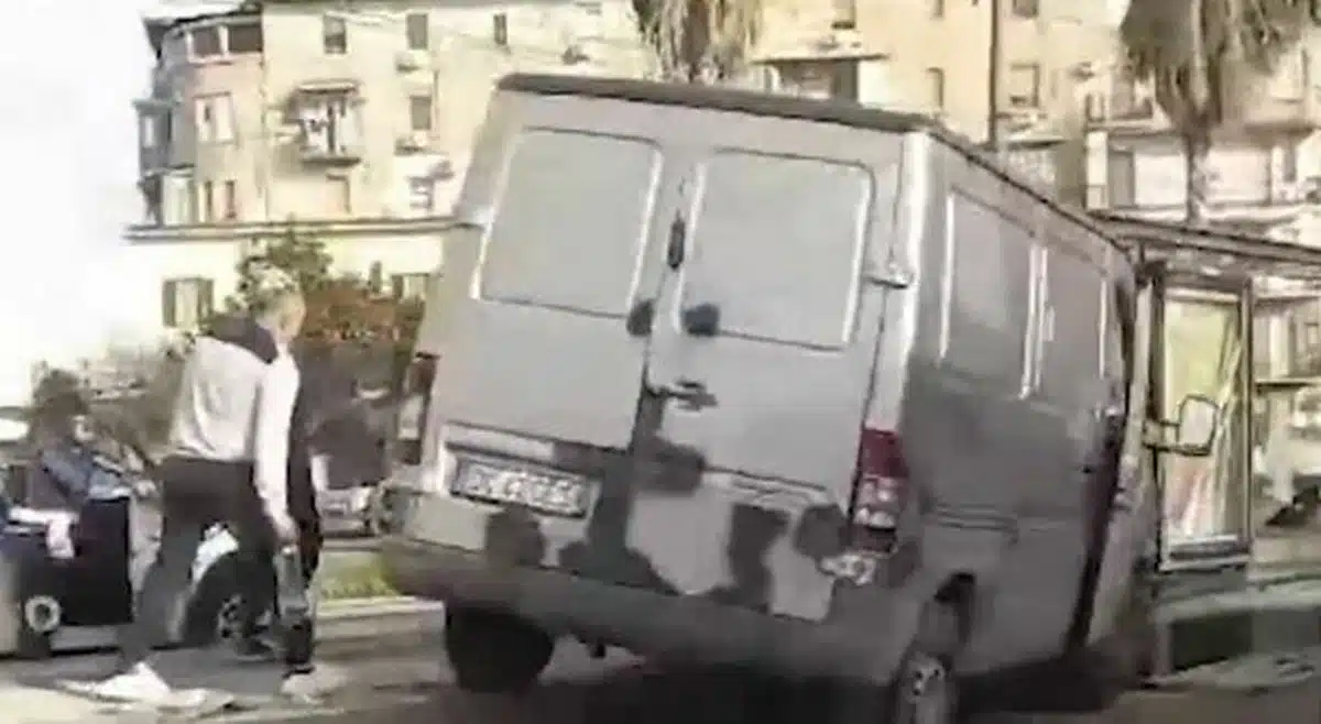 incidente napoli cosa è successo oggi 2 febbraio