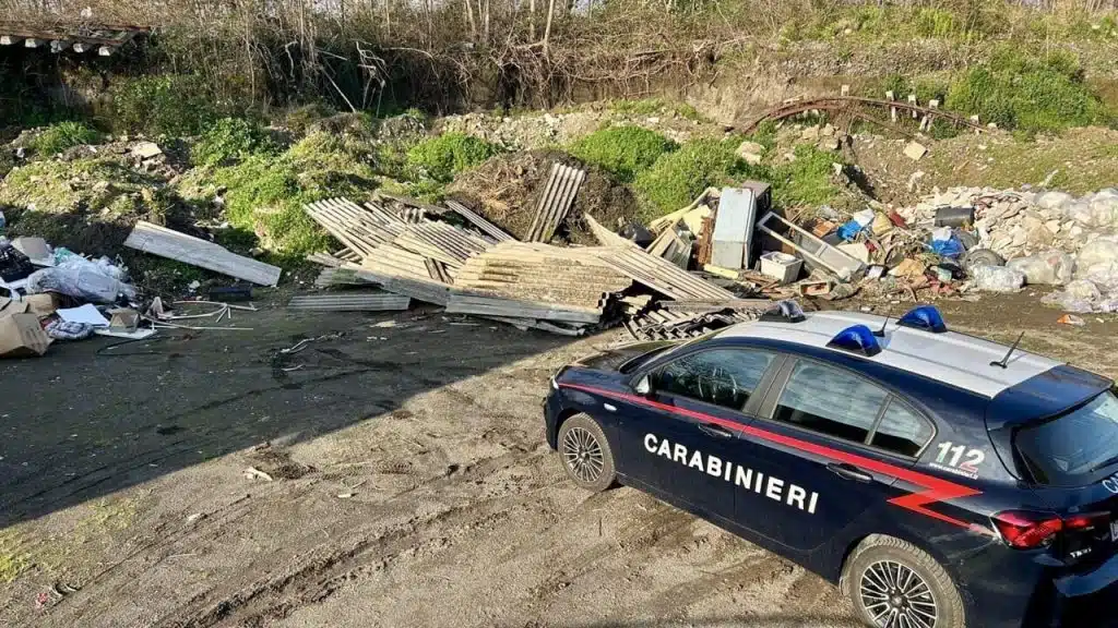 denunce scisciano discarica eternit sequestrata