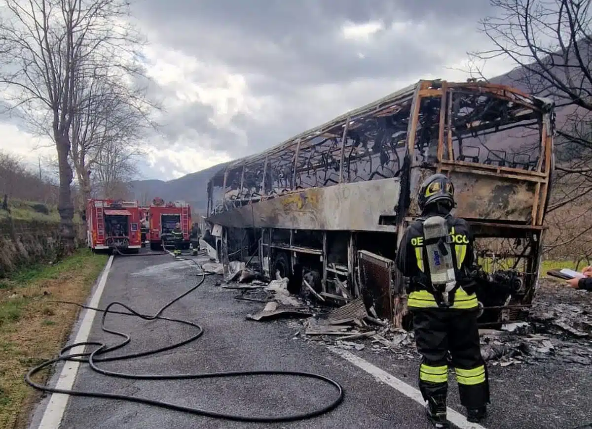 mugnano cardinale incendio autobus 14 febbraio