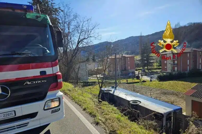 L'autobus- Foto dei vigili del Fuoco