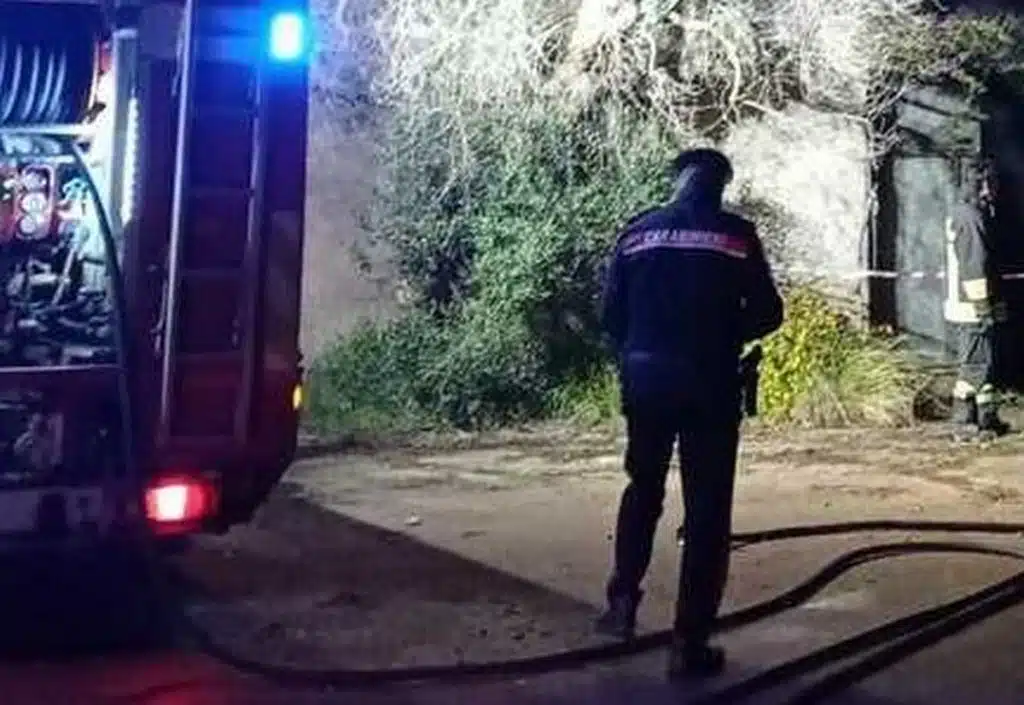 paternopoli incendio deposito 26 febbraio