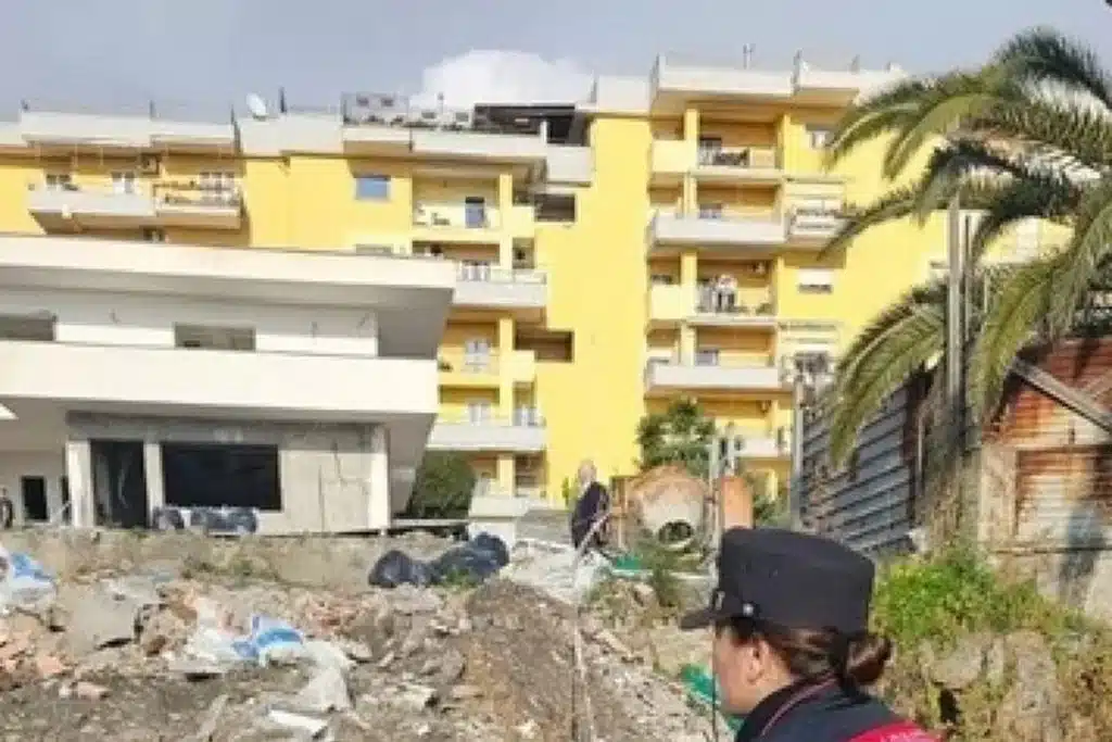 vesuvio cantiere edile trasformato discarica denunce