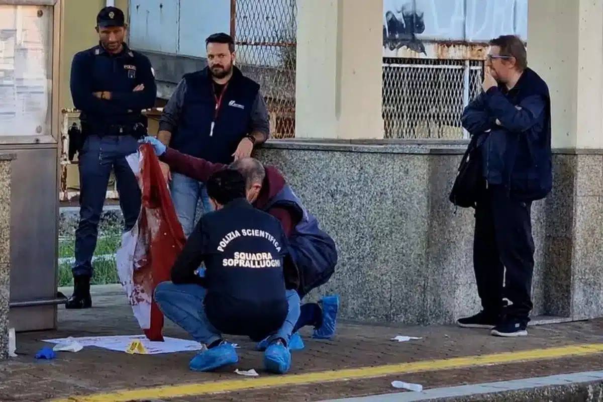 genova capotreno accoltellato