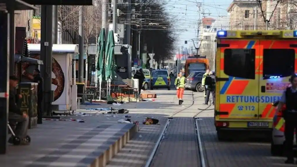 germania incidente auto contro folla morti 3 marzo