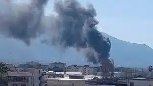 incendio fabbrica scafati oggi 20 marzo