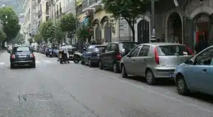 salerno doppio pass sosta comune dietrofront proteste