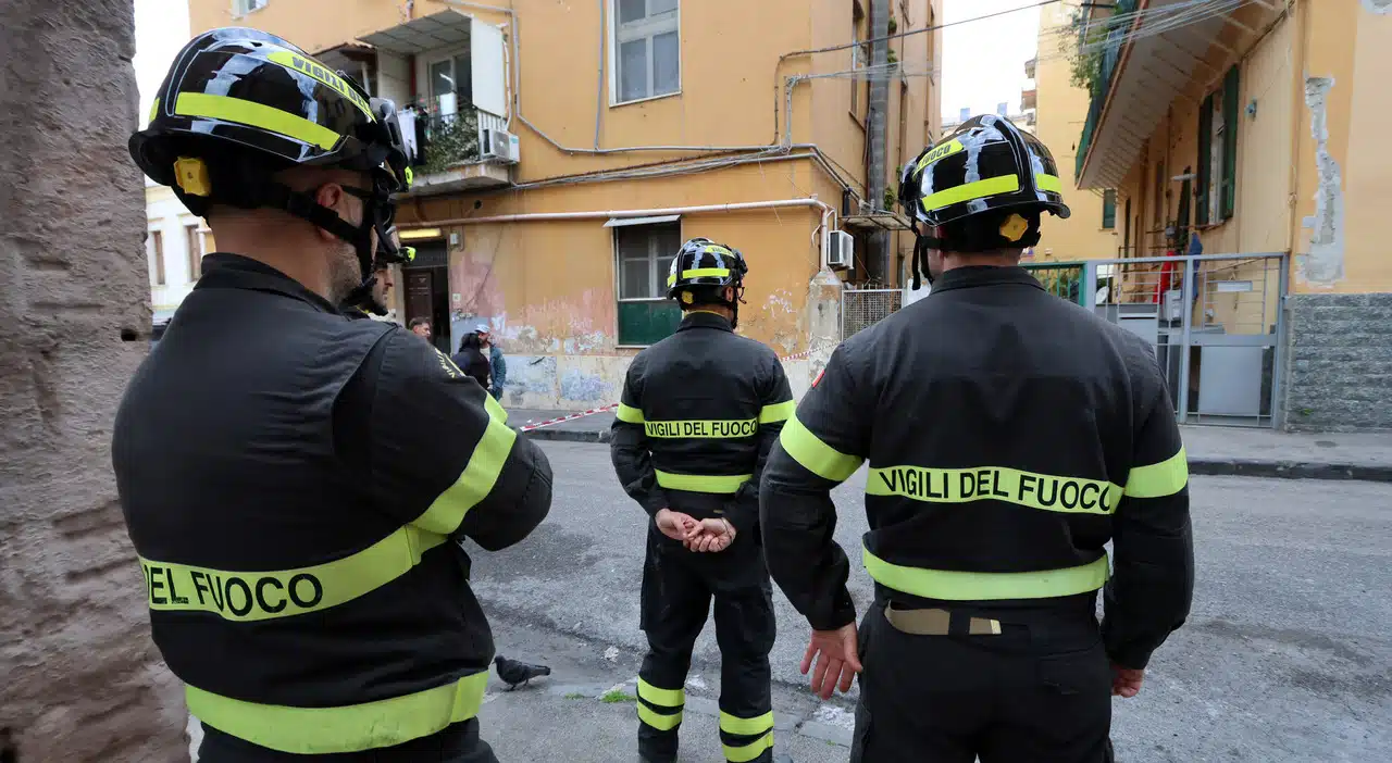 napoli terremoto campi flegrei cavalcavia chiuso nuove verifiche