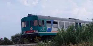 Lodi macchinista capotreno aggrediti