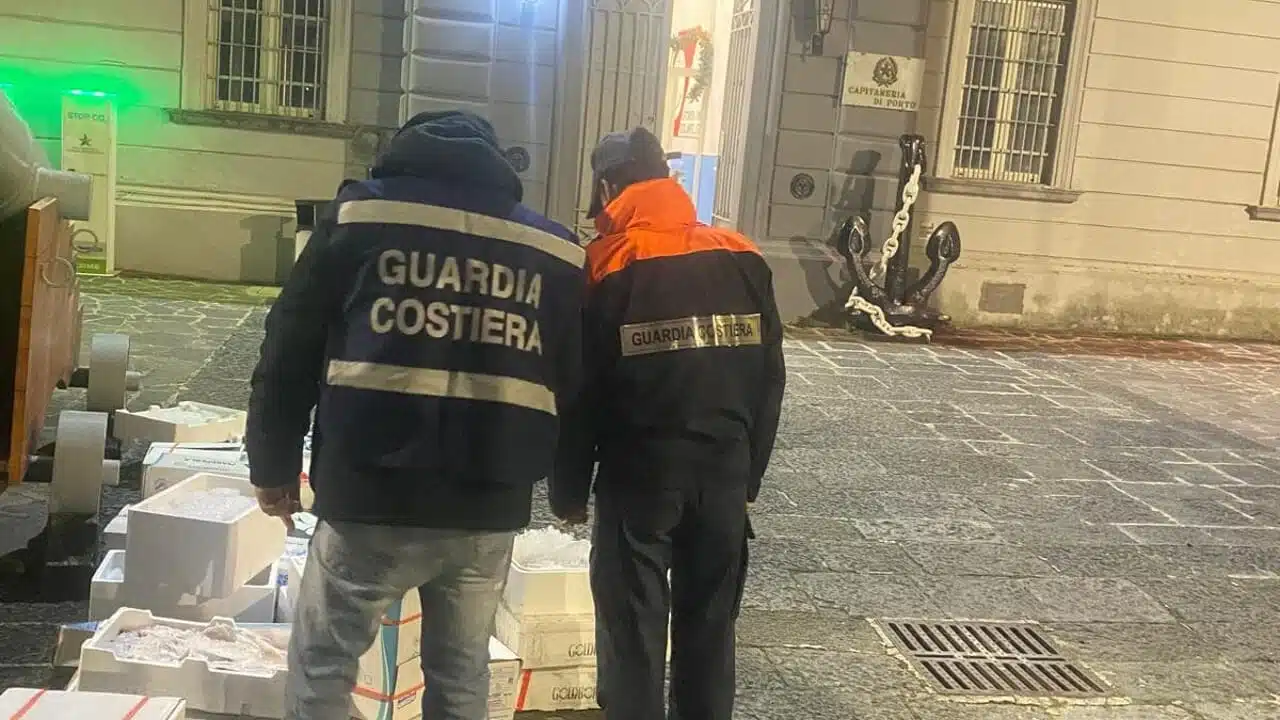 castellammare stabia sequestro frutti mare supermercato