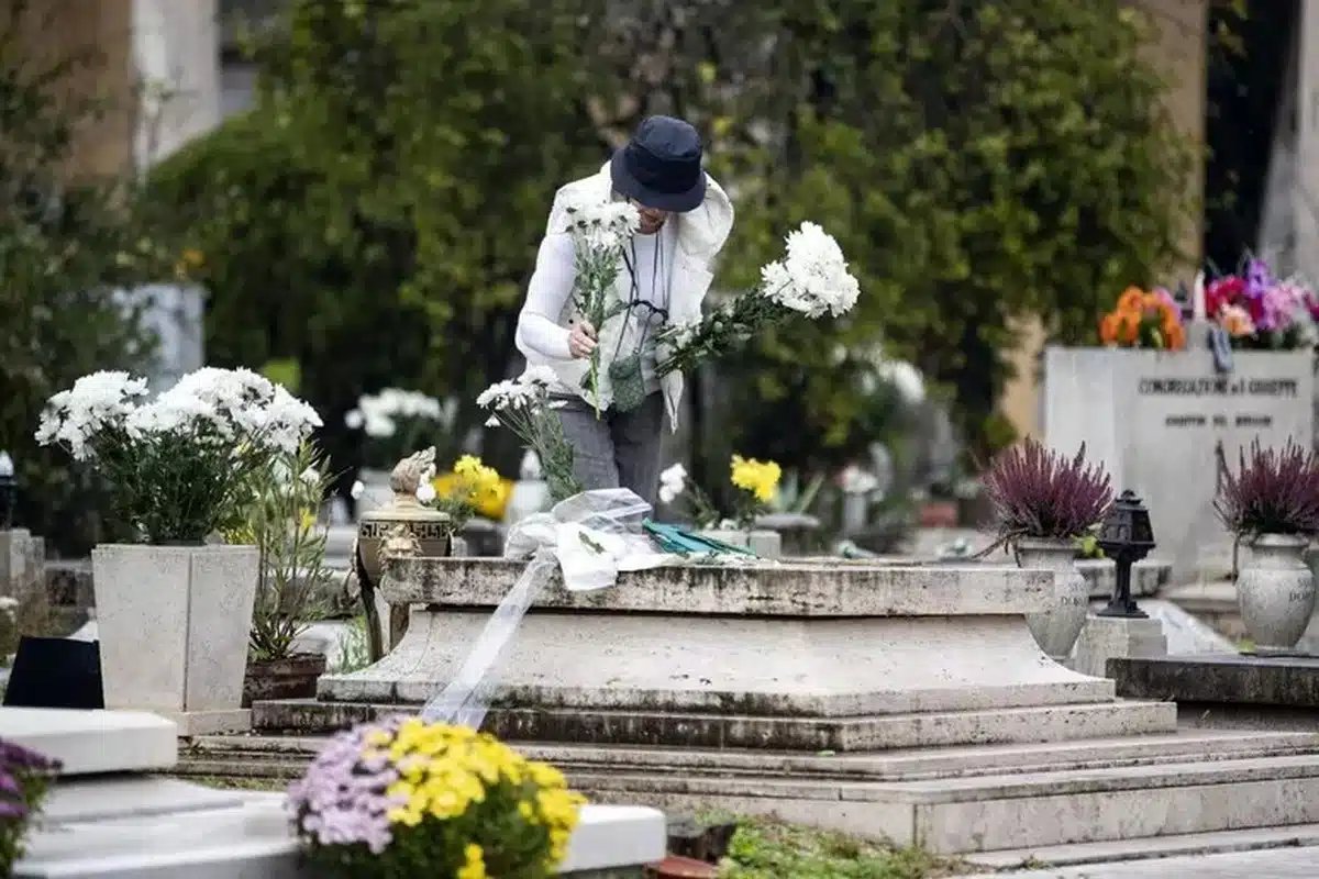 traffico droga cimitero brescia arresto custode